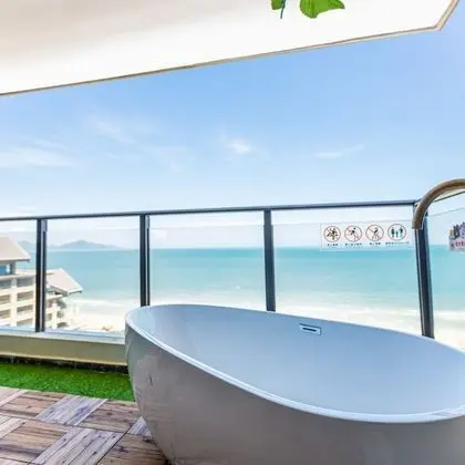 Deluxe Tek Büyük Yataklı Oda, Küvet, Deniz Manzaralı