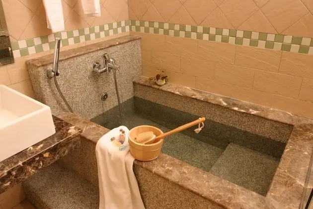 Classic Tek Büyük Yataklı Oda