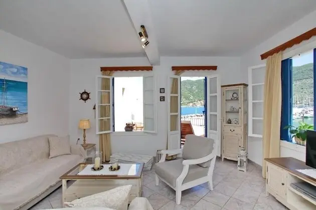 Villa, 2 Yatak Odası, Sigara İçilebilir, Şömine