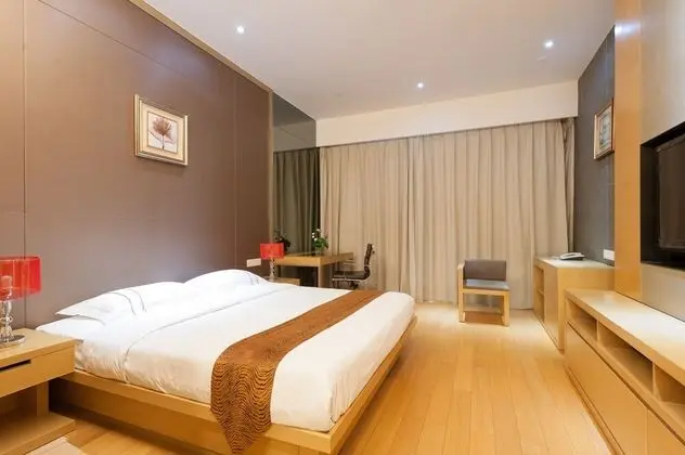 Deluxe Tek Büyük Yataklı Oda