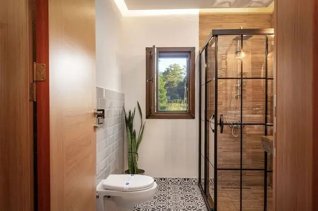 Design Oda, 1 Büyük (Queen) Boy Yatak, Sigara İçilebilir, Bahçe Manzaralı