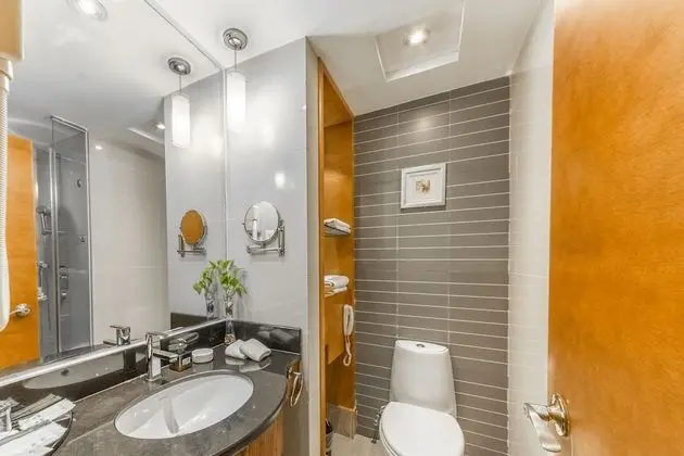 Business Tek Büyük Yataklı Oda