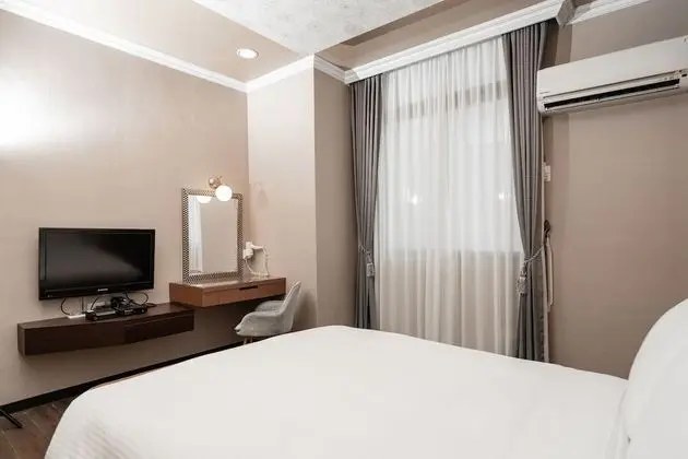 Romantic Tek Büyük Yataklı Oda (2021 renovated)