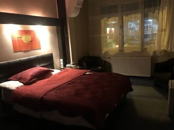 Triple, Şehir Manzaralı