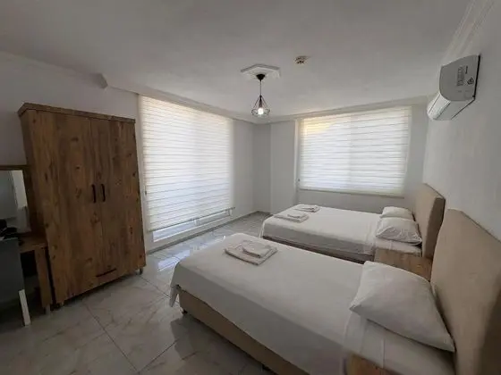 Aile Odası, Deniz veya Kara Manzaralı, Balkonlu