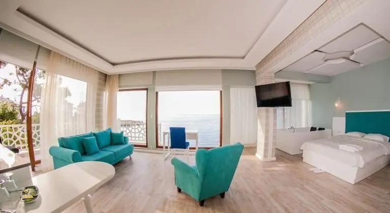 Suite, Deniz Manzaralı, Jakuzili (2 Kişilik)