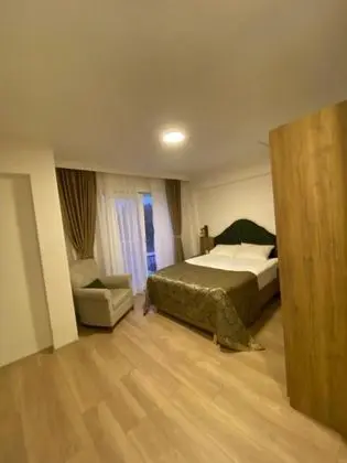 Deluxe Aile Suiti, Göl Manzaralı, Balkonlu