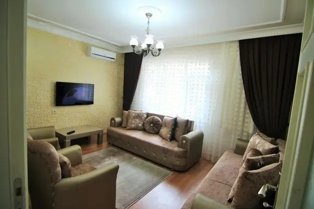 Suite - İki Yatak Odalı, Bahçe Manzaralı