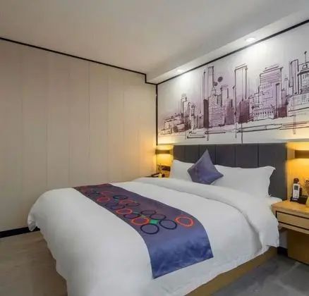 Deluxe Tek Büyük Yataklı Oda