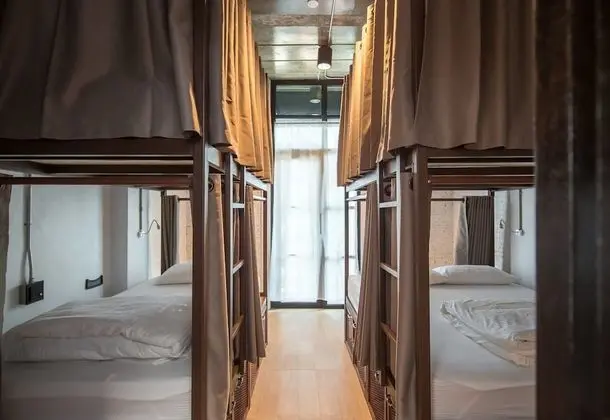 Single Bed in Mixed Dormitory