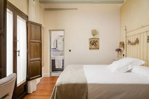 Standard Büyük Yataklı Tek Kişilik Oda