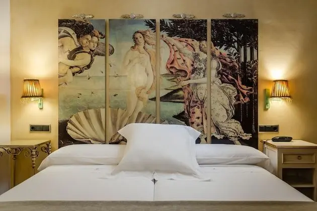 Standard Büyük Yataklı Tek Kişilik Oda