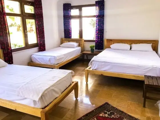Standard Dört Kişilik Oda
