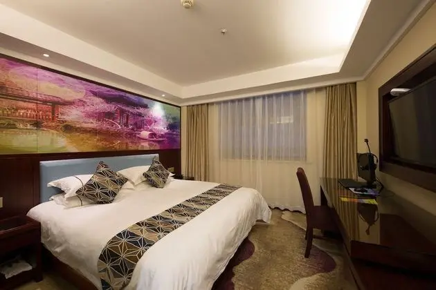 Deluxe Tek Büyük Yataklı Oda