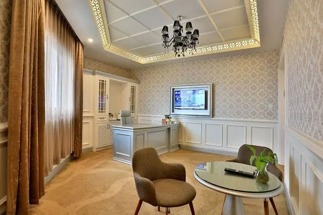 Deluxe Tek Büyük Yataklı Oda