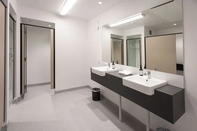 Ortak Ranzalı Oda, Karma Ranzalı Oda (1 Bed)