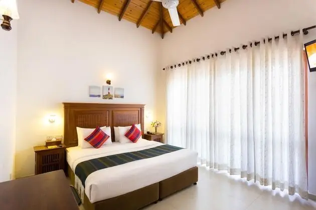 Deluxe Double or Twin Room with Lake View