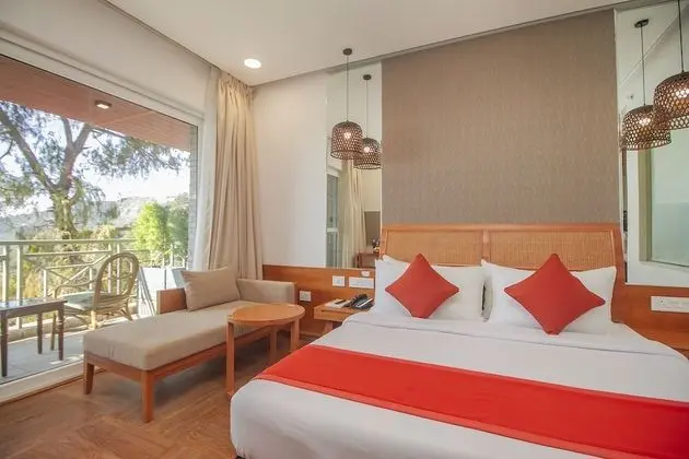 Executive Oda, Balkon, Vadi Manzaralı