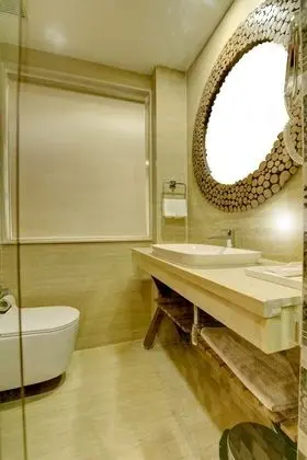 Super Deluxe Room