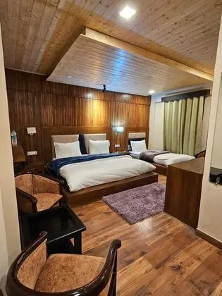Premium Üç Kişilik Oda