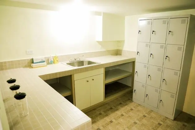 Premier Quad Room: 2-4 People