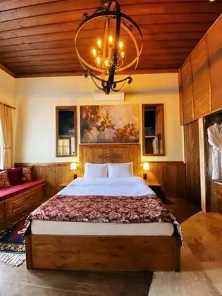 King Suite, Şehir veya Dağ Manzaralı, Jakuzili