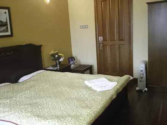 Deluxe Üç Kişilik Oda, Göl Manzaralı