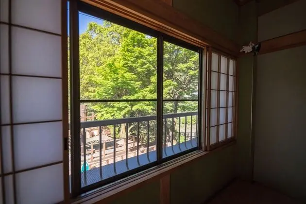 Traditional Üç Kişilik Oda, Ortak Banyo (Japanese Style)