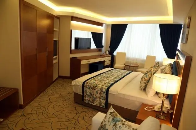 Standart Oda, Şehir Manzaralı
