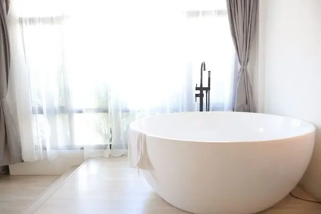 Luxury Oda, Sigara İçilmez, Küvet