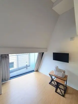 Design Tek Büyük Yataklı Oda, Teras (1)