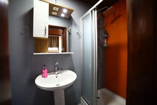 Deluxe Shared Dormitory, Multiple Beds, Partial Ocean View