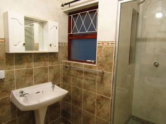 Tek Büyük veya İki Ayrı Yataklı Oda (Private External Bathroom)