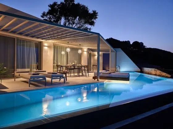 Superior Villa, 2 Yatak Odası, Kişiye Özel Havuzlu (Early Dawn)