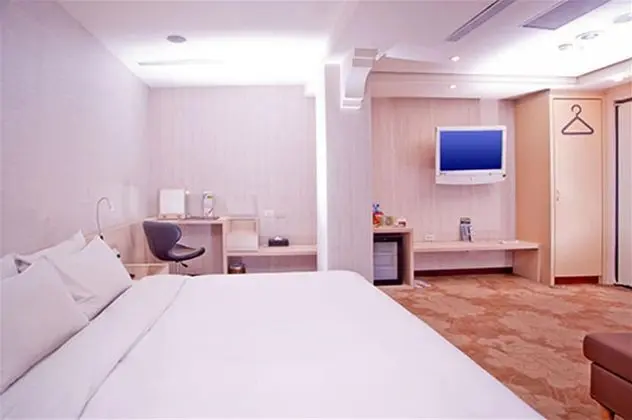 Comfort Tek Büyük Yataklı Oda, 1 Büyük (Queen) Boy Yatak, Sigara İçilmez, Şehir Manzaralı