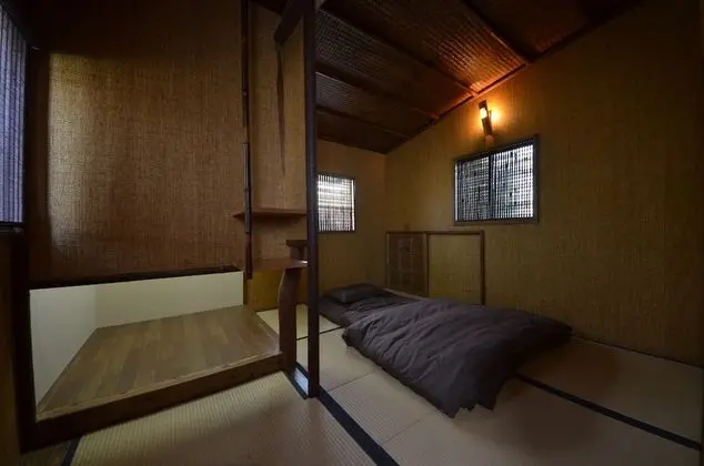 Ev (Private Vacation)