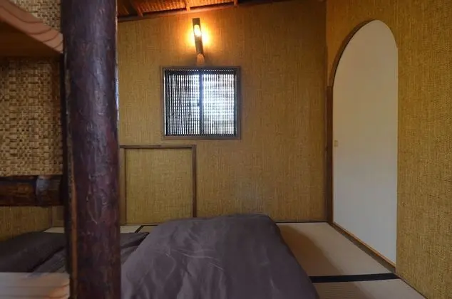 Ev (Private Vacation)