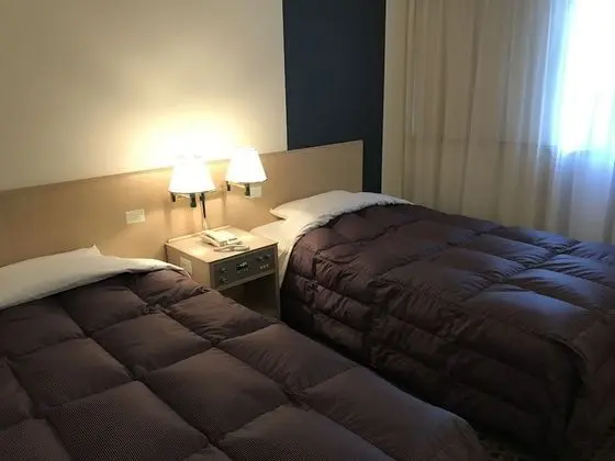 İki Ayrı Yataklı Oda, Sigara İçilmez