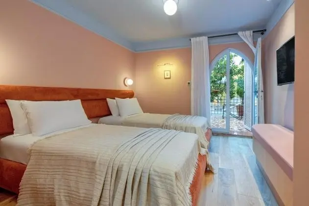 Twin Oda - Balkonlu, Bahçe Manzaralı, Non-Smoking Room
