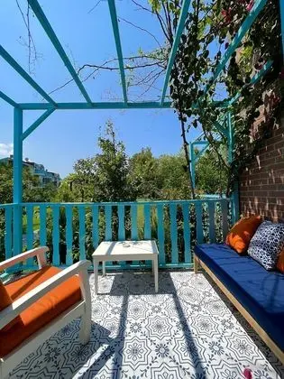 Tek Büyük Yataklı Oda, 1 Çift Kişilik Yatak, Sigara İçilmez, Bahçe Manzaralı