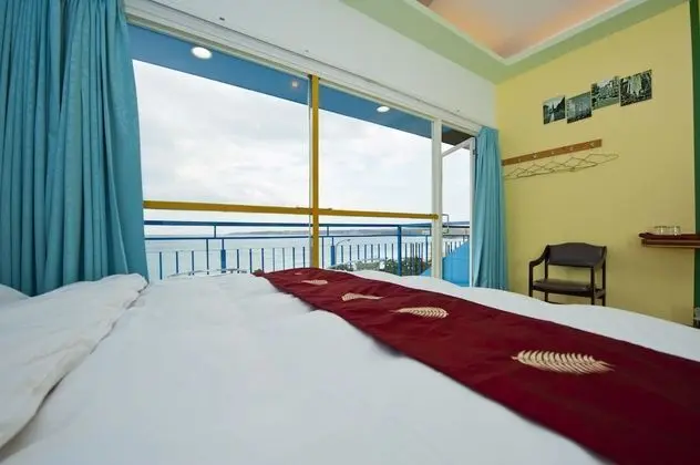 Tek Büyük Yataklı Oda, Deniz Manzaralı (2nd Floor)