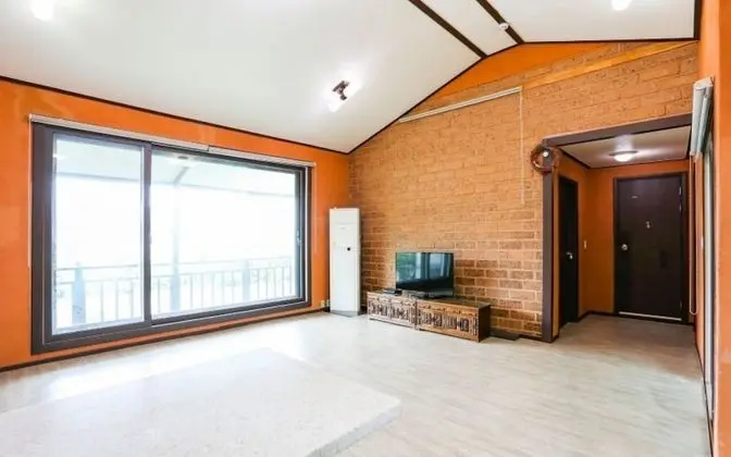 Oda (Byeol-dul (Unshared House))