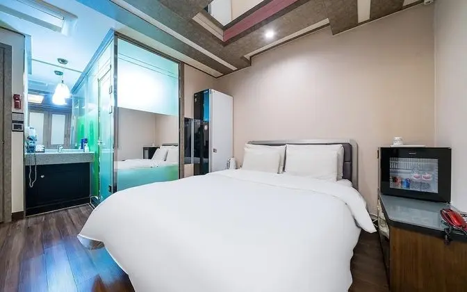 Oda (Semi-special room - couple PC (Netfli)