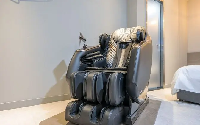 Oda (Deluxe Twin // Massage + Gaming 2PC ()