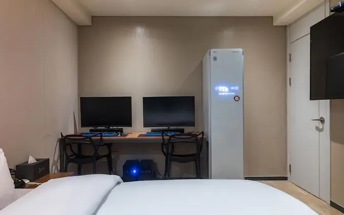 Oda (Premium (high-end couple PC 65 TV bat)