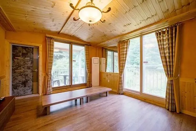 Tek Büyük veya İki Ayrı Yataklı Oda (Dalrim (Moon)1)