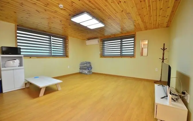 Oda (Room 203 Cosmos (Individual Terrace O)