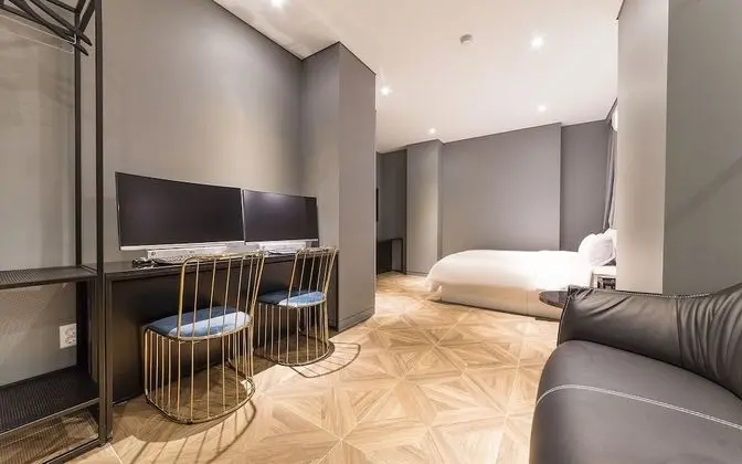 Oda (Special room (2 PCs for couples Netfl)