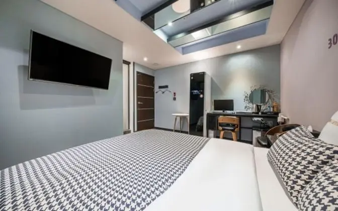 Oda (Deluxe Room B (Cine Hotel+Netflix/Wav)