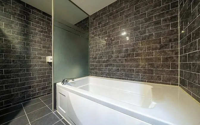 Oda (Deluxe Room B (Cine Hotel+Netflix/Wav)